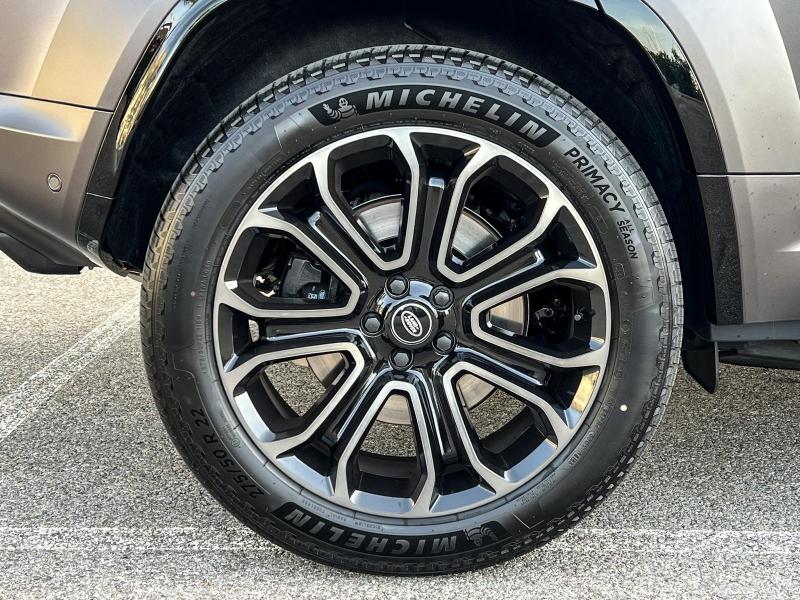 Image LAND-ROVER Defender 110 4.4 P635 Octa