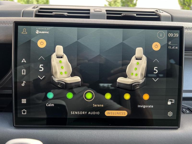 Image LAND-ROVER Defender 110 4.4 P635 Octa