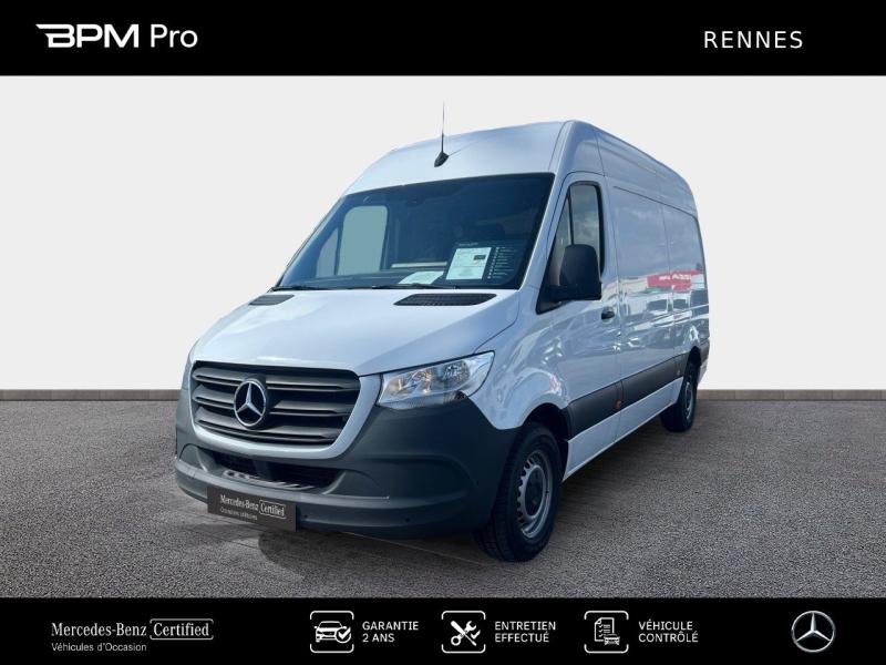 Photo MERCEDES-BENZ Sprinter Fg 317 CDI 37 3T5 First Propulsion Léger 9G-Tronic