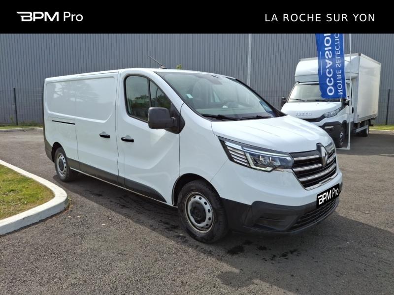 Photo RENAULT Trafic Fg L2H1 3T 2.0 Blue dCi 130ch Confort / Interieur Bois / 19 450? HT