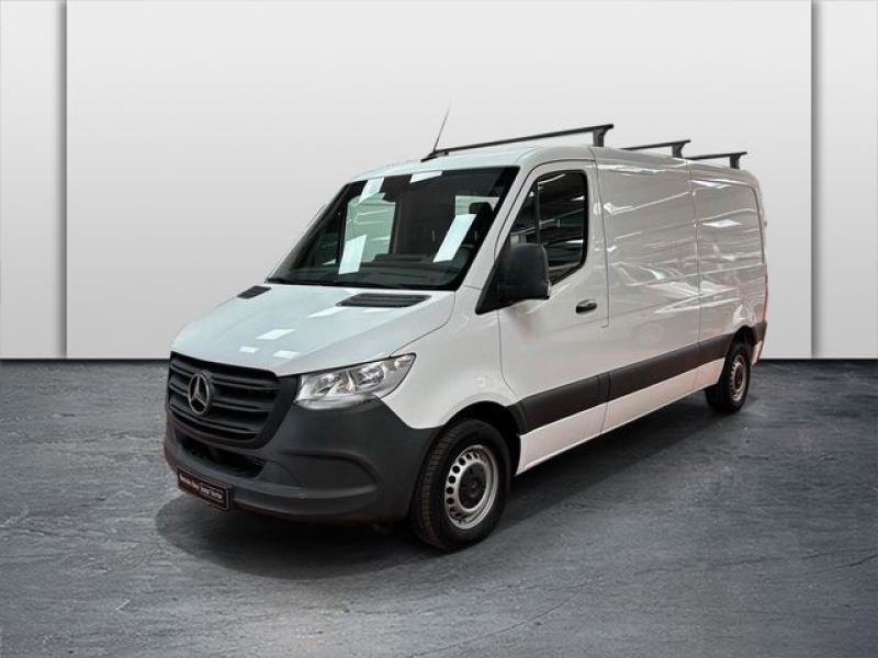 Photo MERCEDES-BENZ Sprinter Fg 214 CDI 39 3T0 First Traction (27900 ? HT)