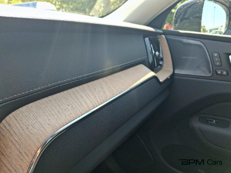 Image VOLVO XC60 T6 Hybride Rechargeable 350ch Ultra Style Dark Geartronic 8 AWD