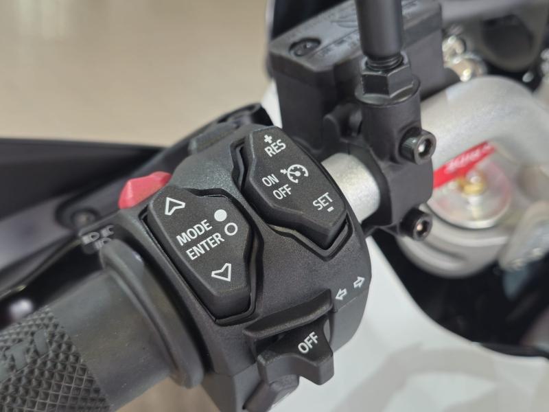 Image DUCATI DesertX DesertX 937 (modèle disponible en A2)