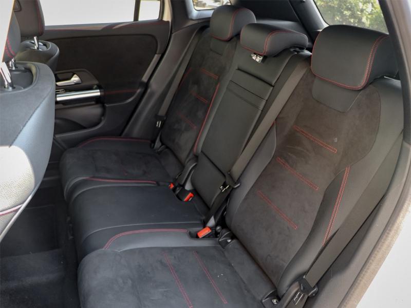 Image MERCEDES-BENZ GLA 200 d 150ch AMG Line 8G-DCT