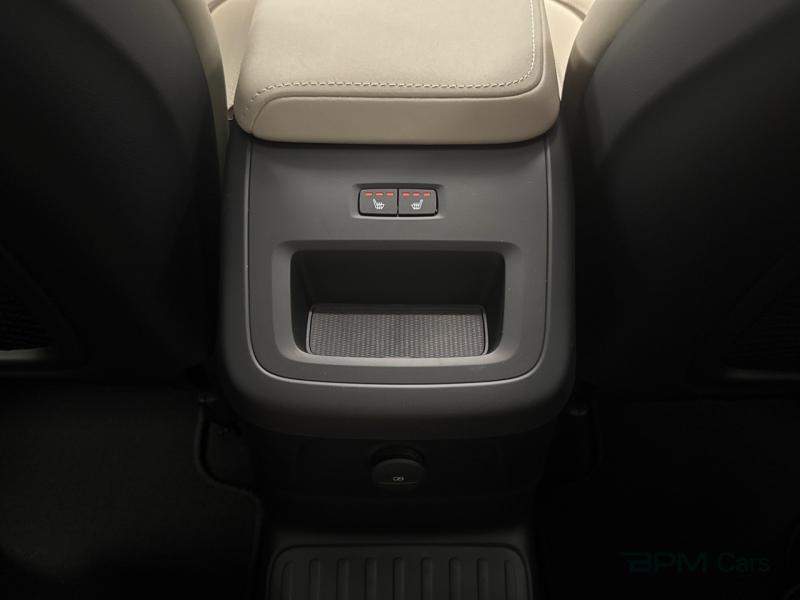 Image VOLVO XC60 T6 Hybride Rechargeable 350ch Ultra Style Dark Geartronic 8 AWD