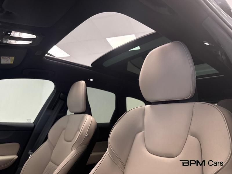 Image VOLVO XC60 T6 Hybride Rechargeable 350ch Ultra Style Dark Geartronic 8 AWD