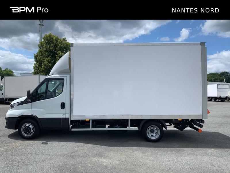 Image IVECO Daily CCb 35-160H / CAISSE & HAYON / 3.0L 160CH / 2023 /
