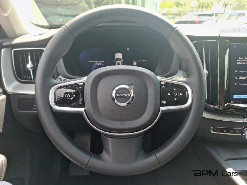 Image VOLVO XC60 T6 Hybride Rechargeable 350ch Ultra Style Dark Geartronic 8 AWD