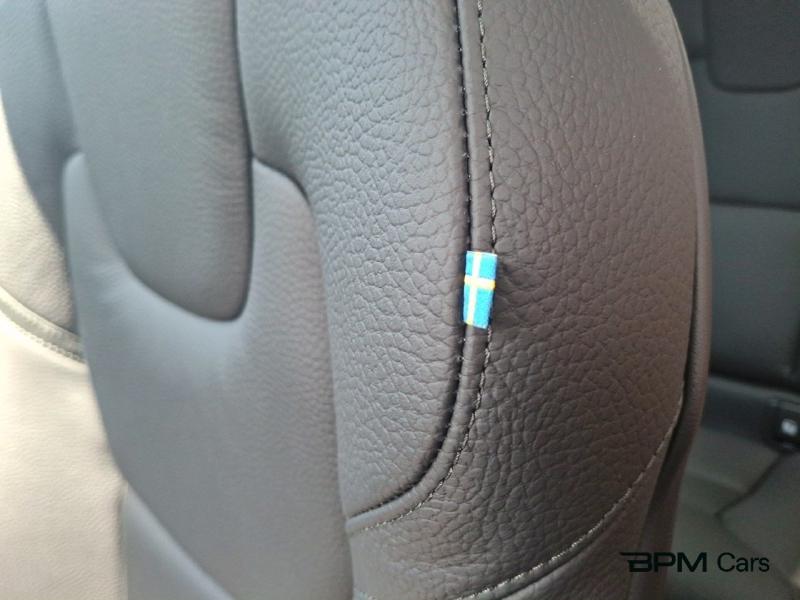 Image VOLVO XC60 T6 Hybride Rechargeable 350ch Ultra Style Dark Geartronic 8 AWD