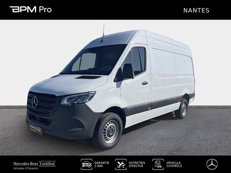 Photo MERCEDES-BENZ Sprinter Fg 317 CDI 37 3T5 Pro Propulsion Léger 9G-Tronic