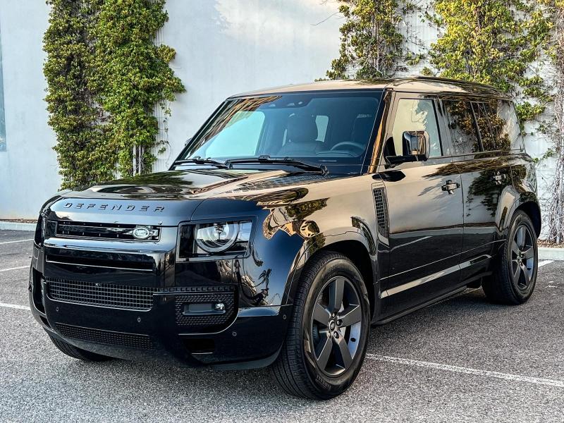 Photo LAND-ROVER Defender 110 2.0 P300e X-Dynamic SE