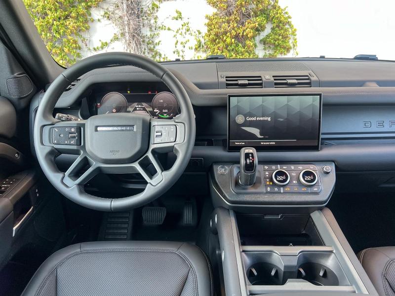 Image LAND-ROVER Defender 110 2.0 P300e X-Dynamic SE