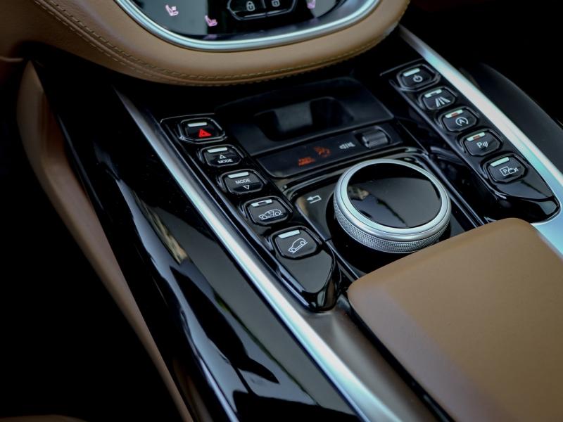 Image ASTON MARTIN DBX 4.0 V8 biturbo 550ch BVA9