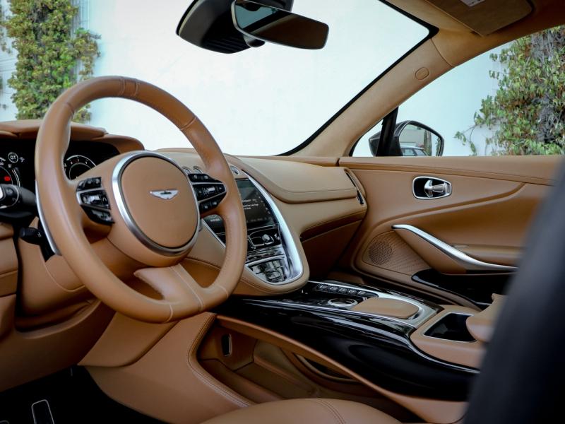 Image ASTON MARTIN DBX 4.0 V8 biturbo 550ch BVA9