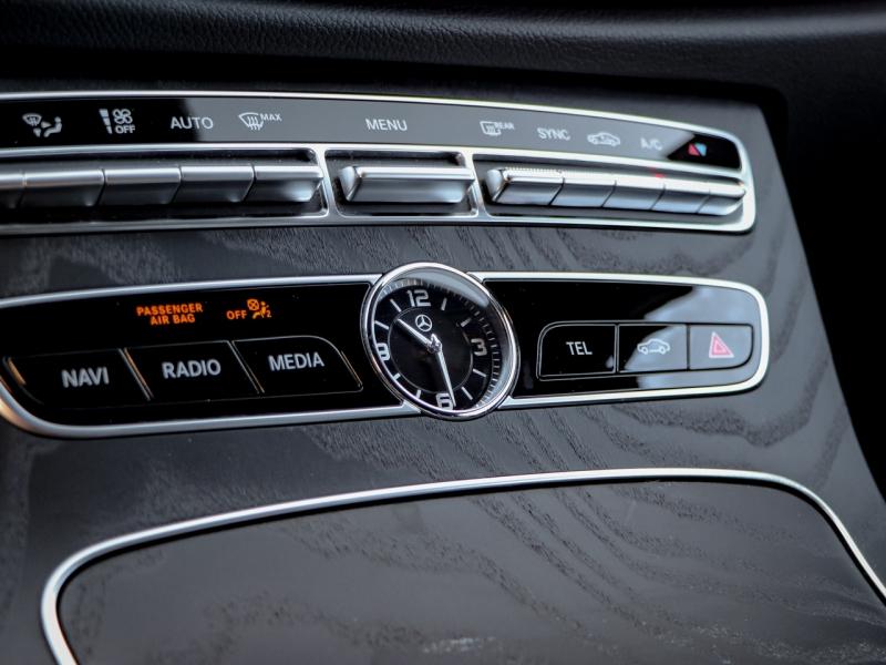 Image MERCEDES-BENZ Classe E Coupe 200 197ch AMG Line 9G-Tronic Euro6d-T-EVAP-ISC