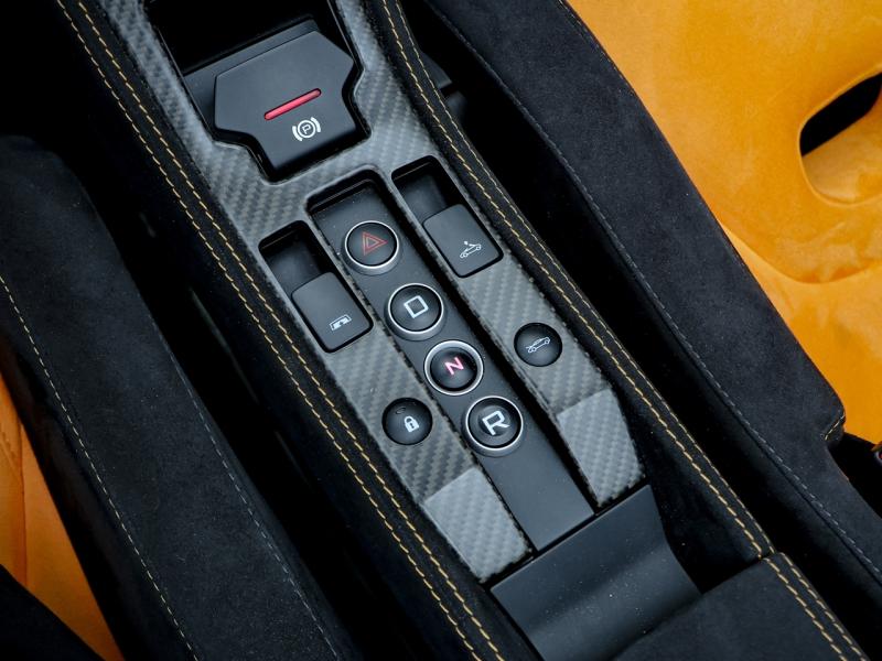 Image MCLAREN 675LT Spider 3.8 V8 biturbo 675ch