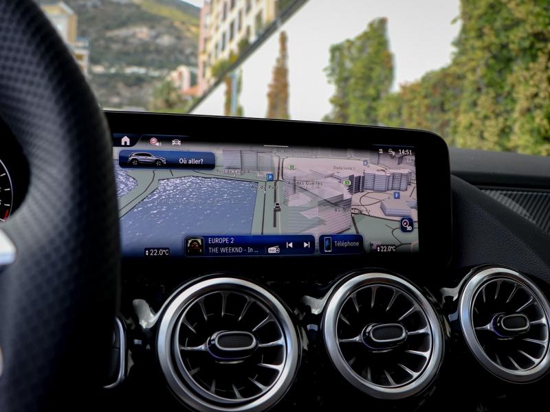 Image MERCEDES-BENZ GLA 250 e Hybrid EQ 218ch AMG Line 8G-DCT