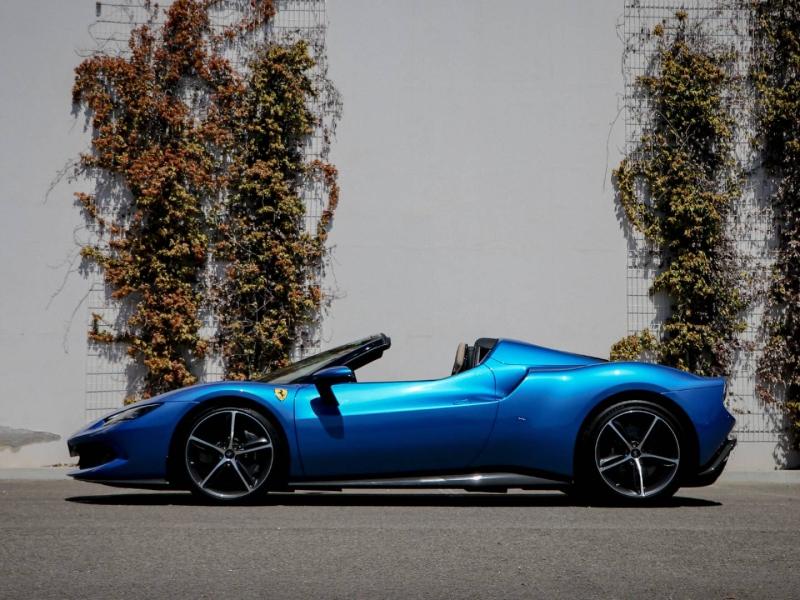 Image FERRARI 296 GTS SPIDER