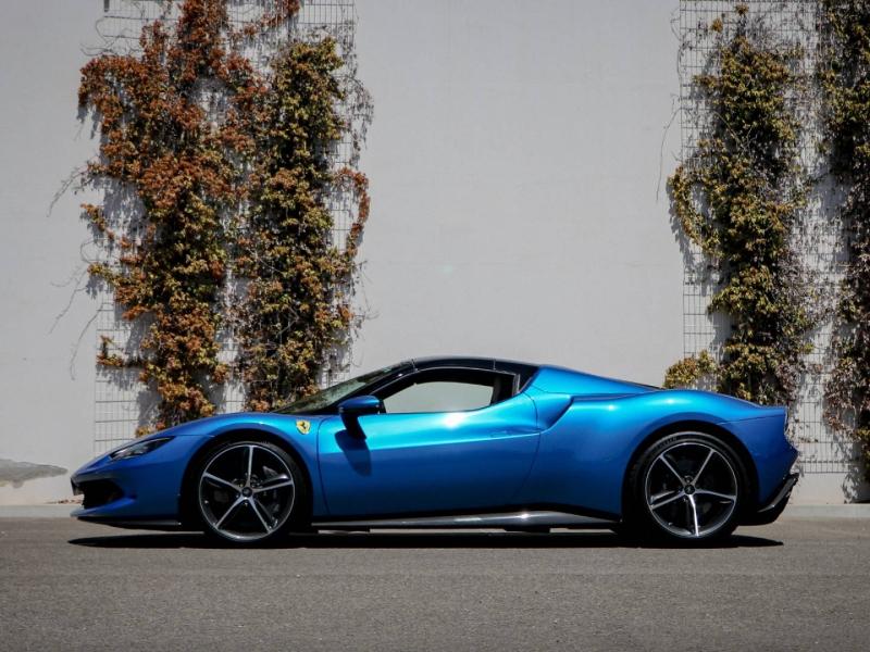 Image FERRARI 296 GTS SPIDER