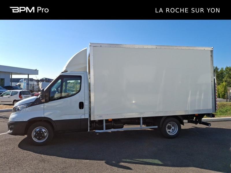 Image IVECO Daily CCb 35C16H / Caisse Hayon / 20m3 / 3.0l 160cv / empattement 4100 / 34 900 HT