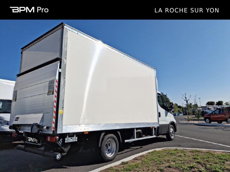 Image IVECO Daily CCb 35C16H / Caisse Hayon / 20m3 / 3.0l 160cv / empattement 4100 / 34 900 HT