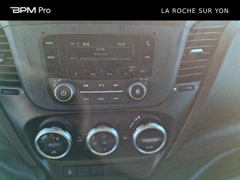 Image IVECO Daily CCb 35C16H / Caisse Hayon / 20m3 / 3.0l 160cv / empattement 4100 / 34 900 HT