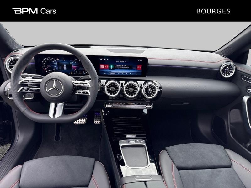 Image MERCEDES-BENZ CLA Shooting Brake 200 d 150ch AMG Line 8G-DCT