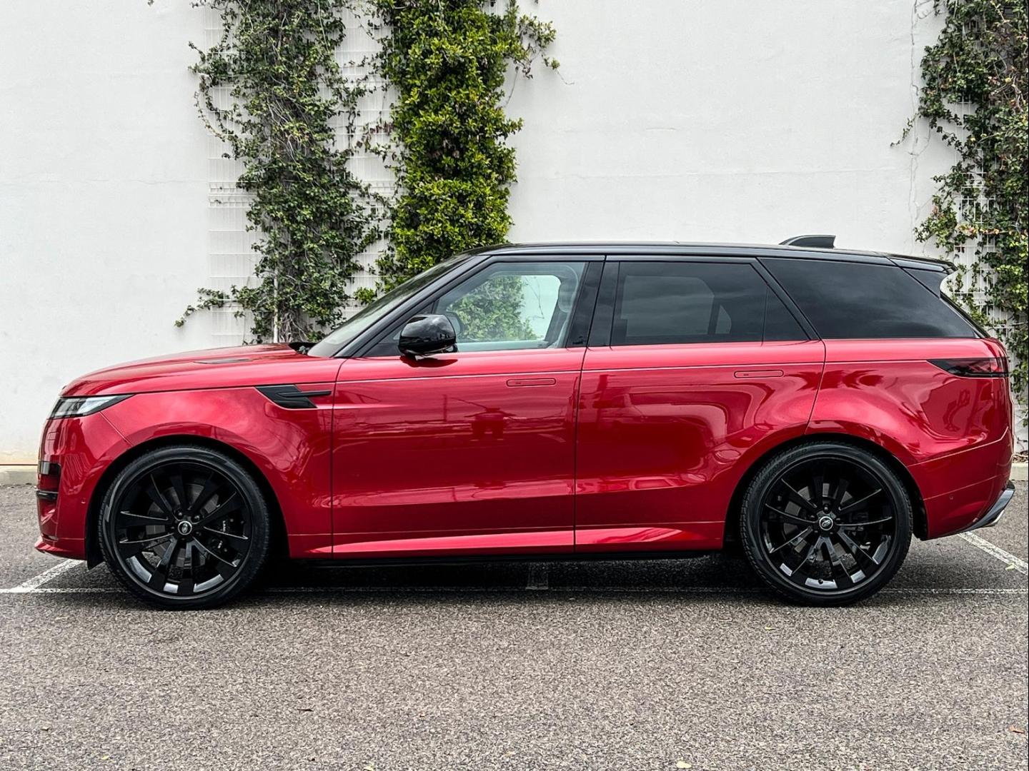 Image LAND-ROVER Range Rover Sport 4.4 P530 530ch First Edition