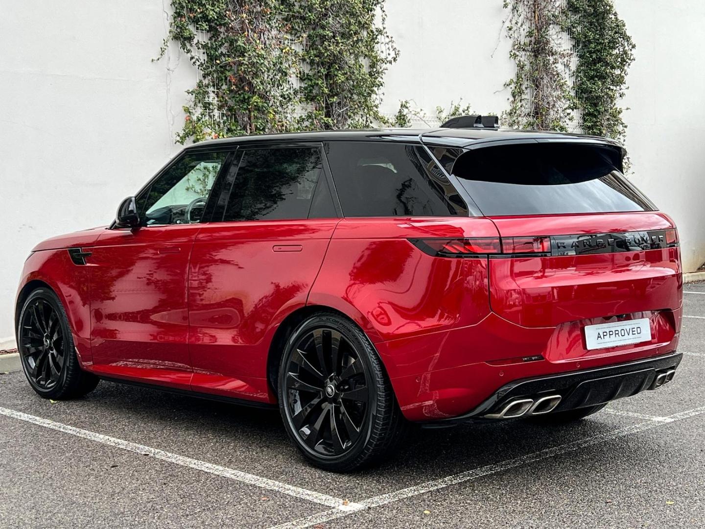Image LAND-ROVER Range Rover Sport 4.4 P530 530ch First Edition