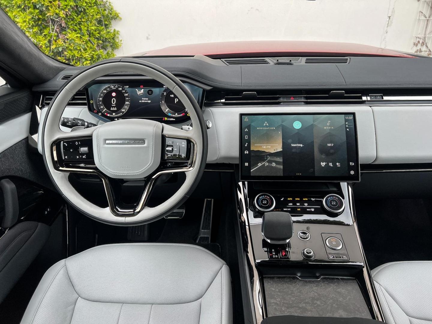 Image LAND-ROVER Range Rover Sport 4.4 P530 530ch First Edition