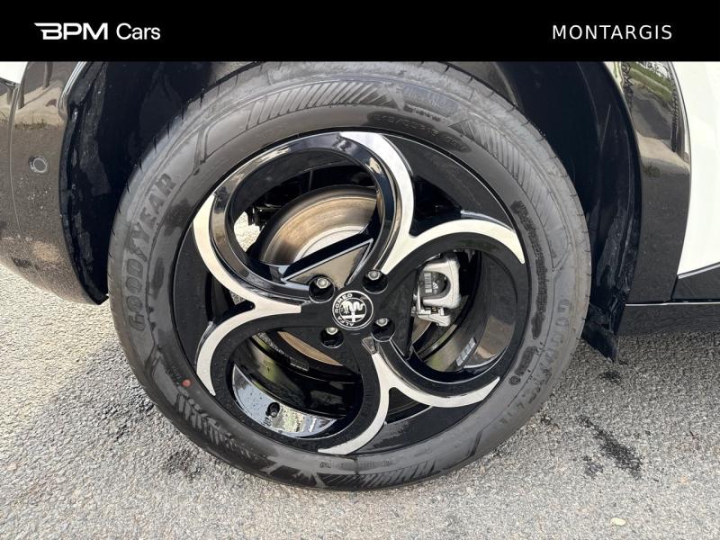 Image ALFA ROMEO Junior 1.2 Ibrida 136ch Premium DCT6 Q4