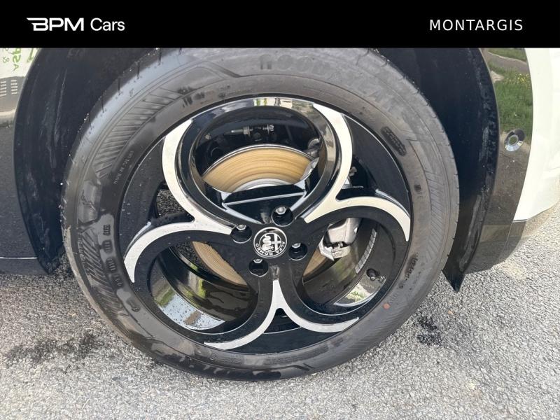 Image ALFA ROMEO Junior 1.2 Ibrida 136ch Premium DCT6 Q4