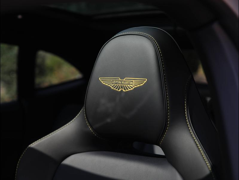 Image ASTON MARTIN DBX 4.0 V8 biturbo 707ch BVA9