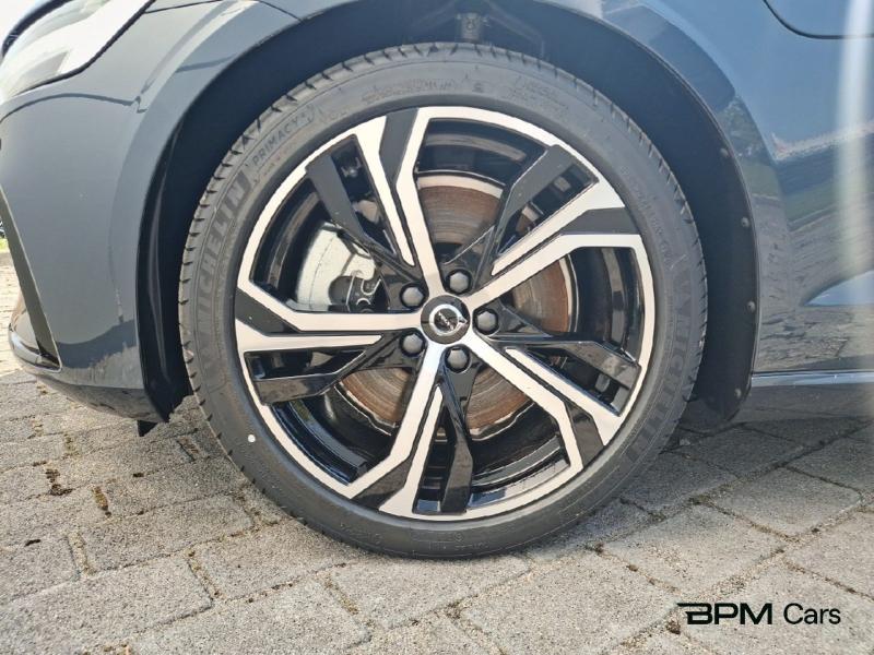 Image VOLVO V60 T6 AWD 253+145ch Plus Style Dark Geartronic 8