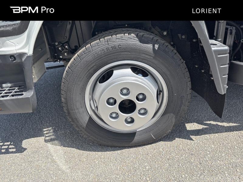 Image FUSO Canter CCb 3C15 Empattement 28