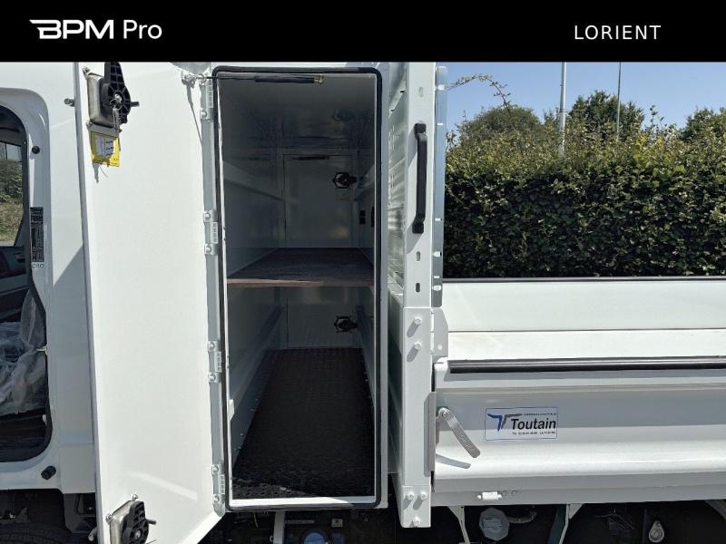 Image FUSO Canter CCb 3C15 Empattement 28