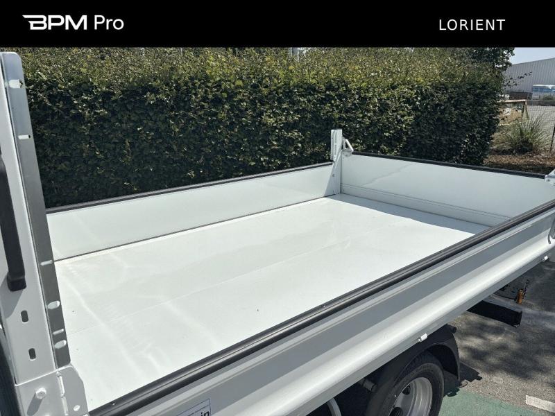 Image FUSO Canter CCb 3C15 Empattement 28