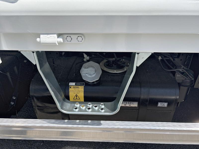 Image FUSO Canter CCb 3C15 Empattement 28