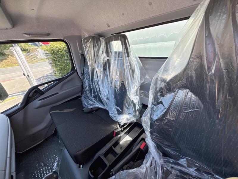 Image FUSO Canter CCb 3C15 Empattement 28