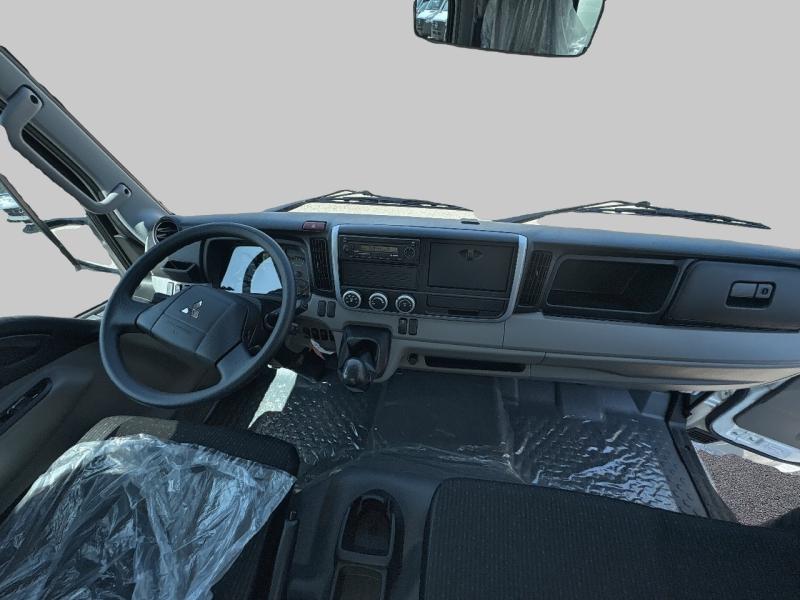 Image FUSO Canter CCb 3C15 Empattement 28