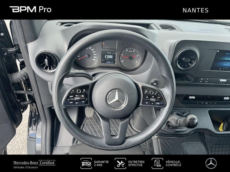Image MERCEDES-BENZ Sprinter Fg 317 CDI 37 3T5 Pro Propulsion Léger (35 825? HT)