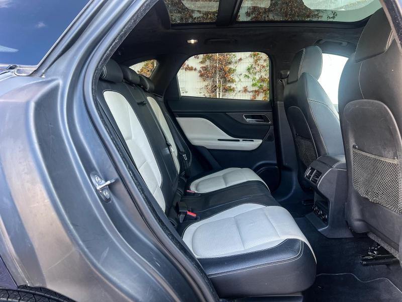 Image JAGUAR F-Pace 2.0T 250ch R-Sport AWD BVA8