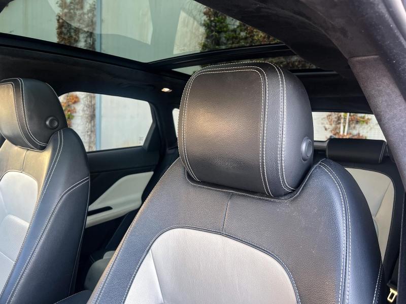 Image JAGUAR F-Pace 2.0T 250ch R-Sport AWD BVA8