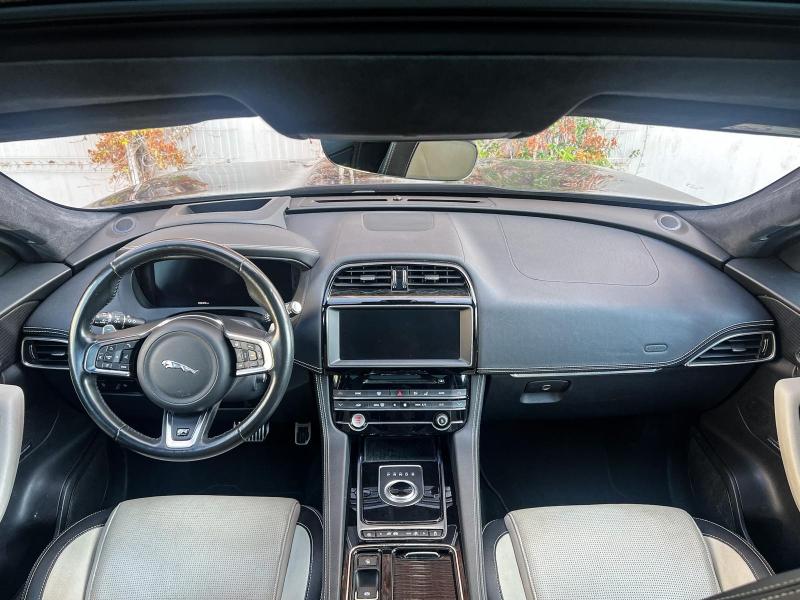 Image JAGUAR F-Pace 2.0T 250ch R-Sport AWD BVA8