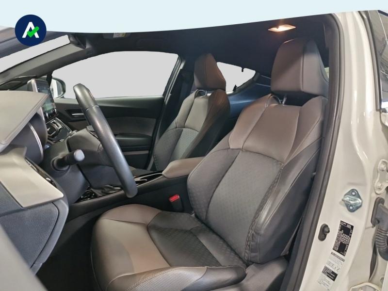 Image TOYOTA C-HR 122h Distinctive 2WD E-CVT MY20