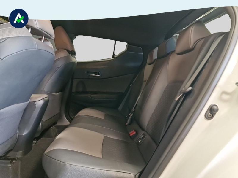 Image TOYOTA C-HR 122h Distinctive 2WD E-CVT MY20