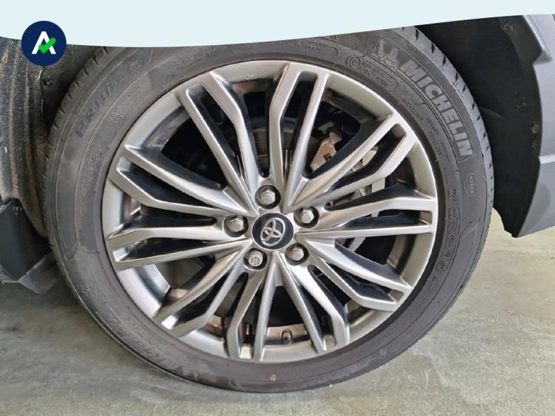 Image TOYOTA C-HR 122h Distinctive 2WD E-CVT MY20