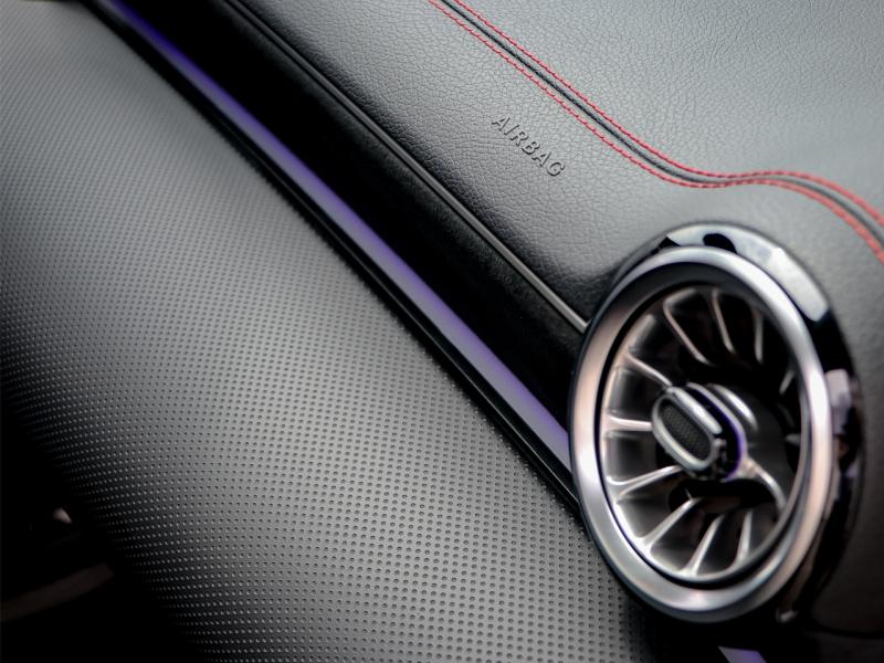 Image MERCEDES-BENZ CLA Shooting Brake 200 d 150ch AMG Line 8G-DCT