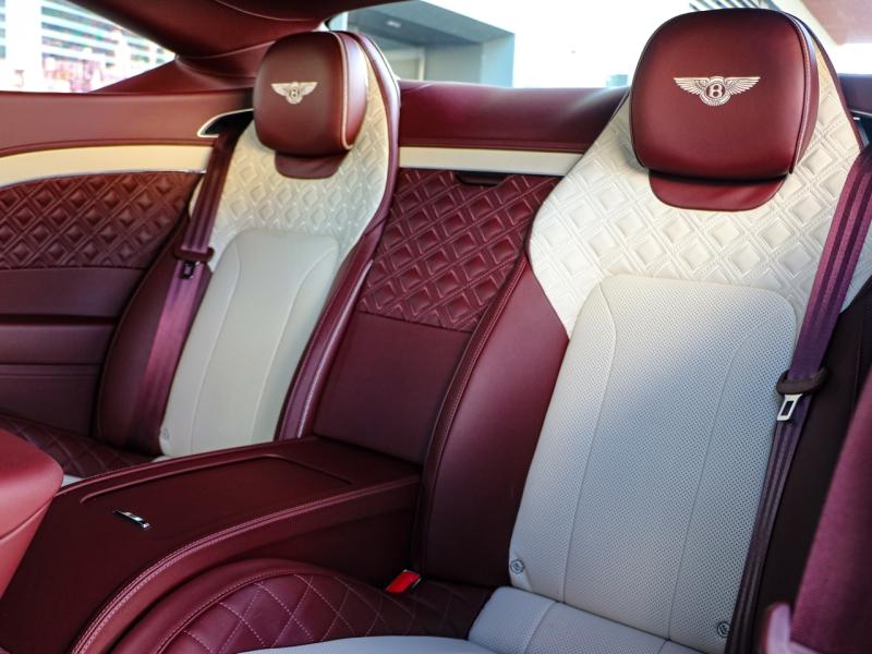 Image BENTLEY CONTINENTAL GT V8 4.0 550ch