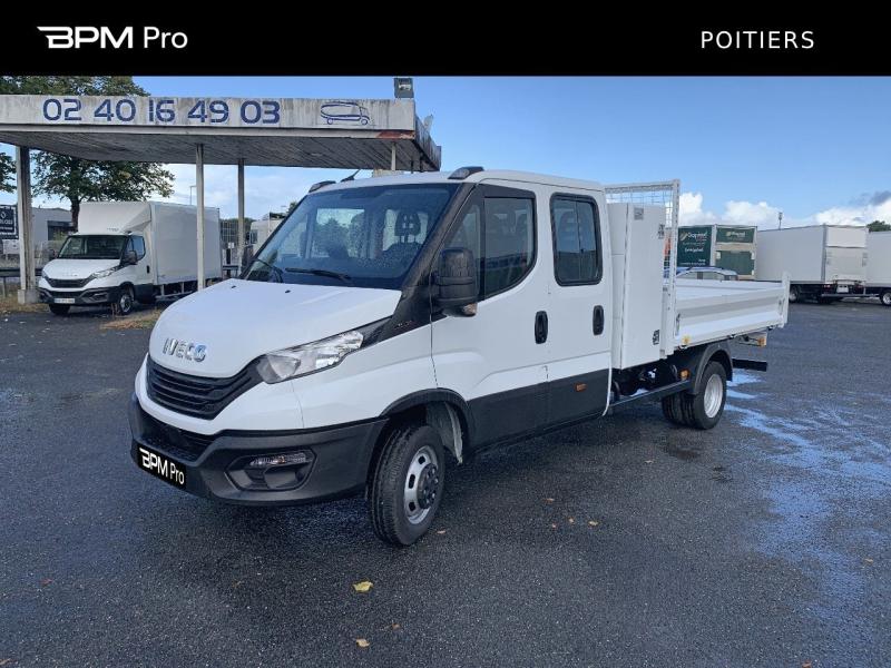 Image IVECO Daily CCb 35C16H 3.0 D / 160 CH / 2023 / Double cabine 6 places /